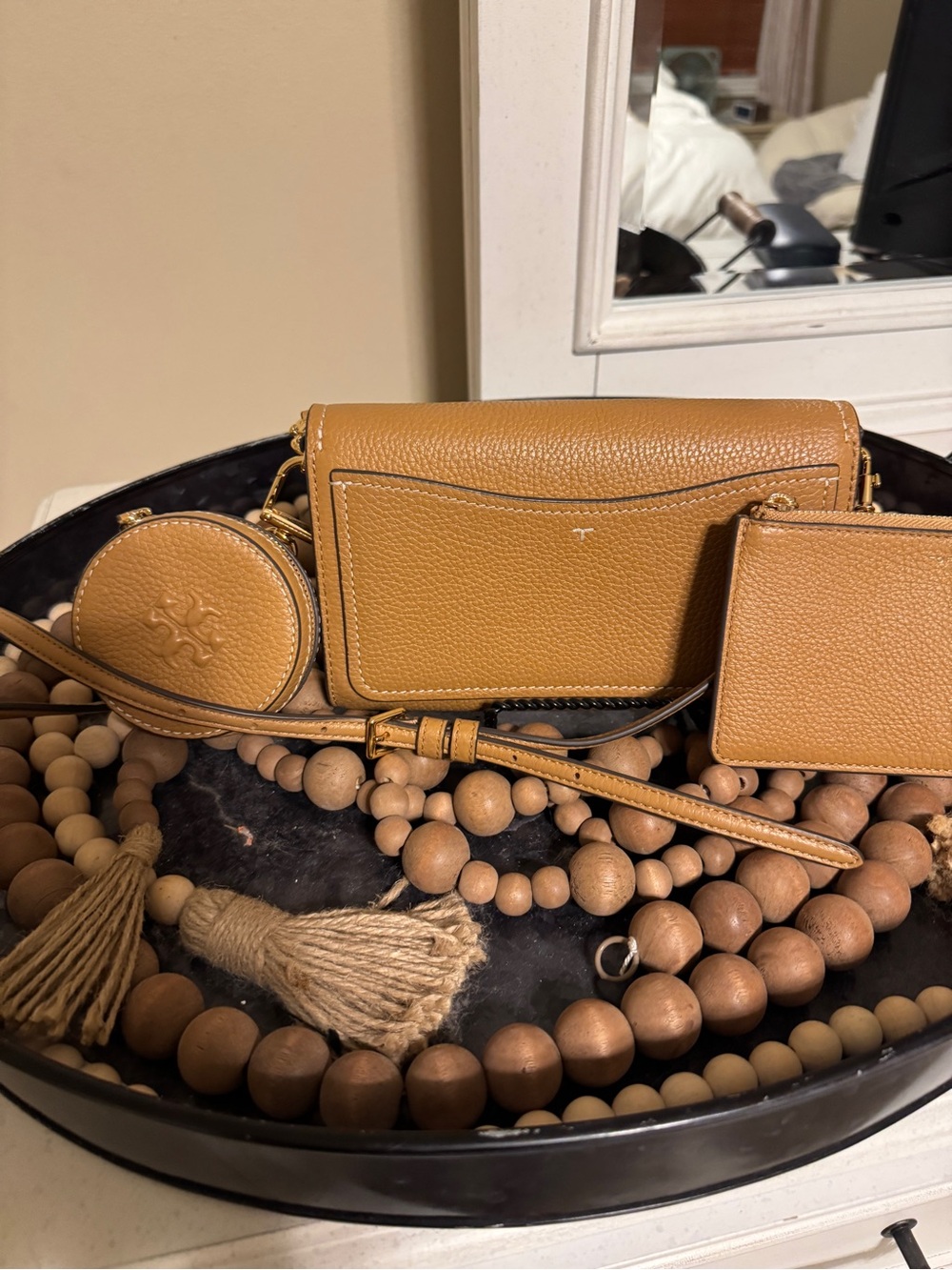 This Tory Burch Thea flap crossbody in Tiramisu & wallet - Picture 3 of 5